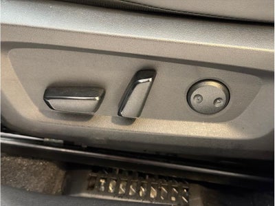 2024 Mitsubishi Outlander PHEV SE Sport Utility 4D