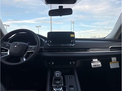 2025 Mitsubishi Outlander PHEV SE