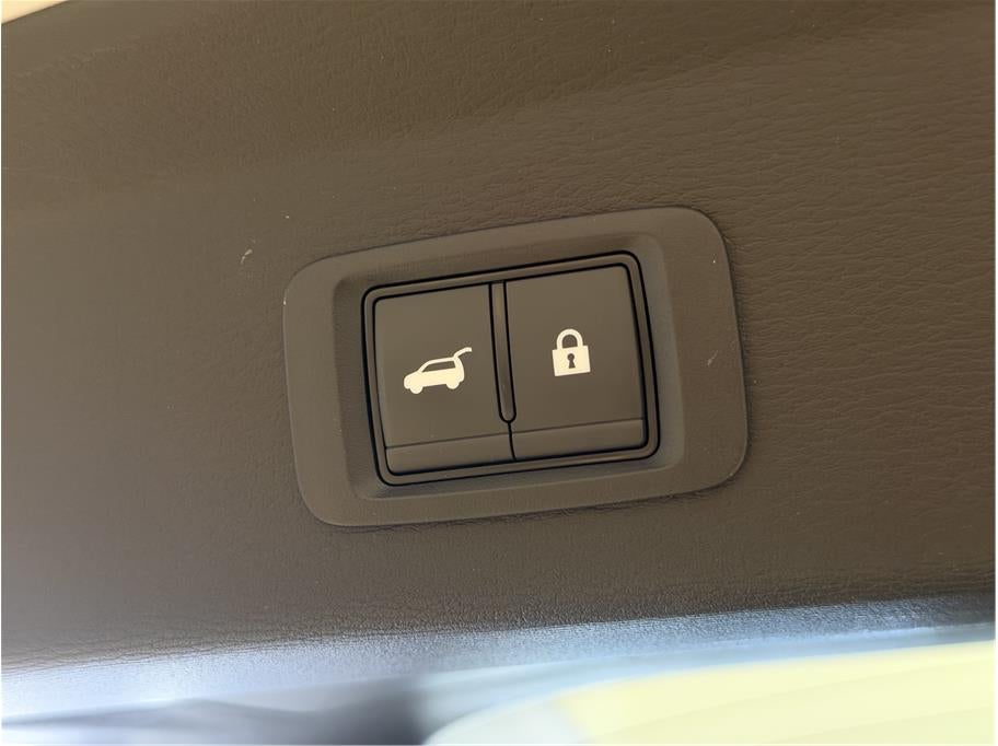 2025 Mitsubishi Outlander PHEV SE Sport Utility 4D