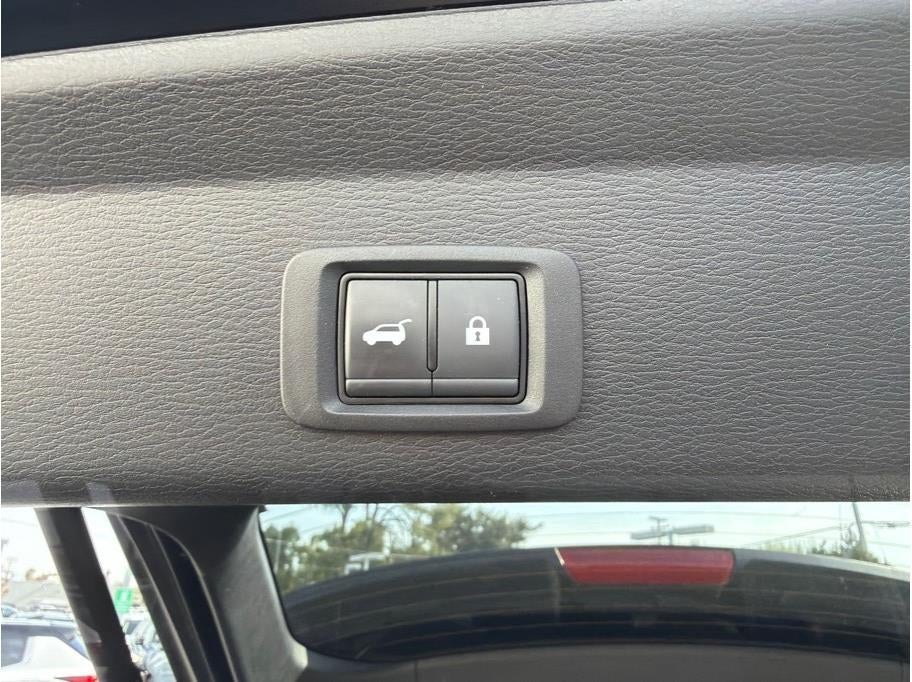 2024 Mitsubishi Outlander PHEV SEL Sport Utility 4D