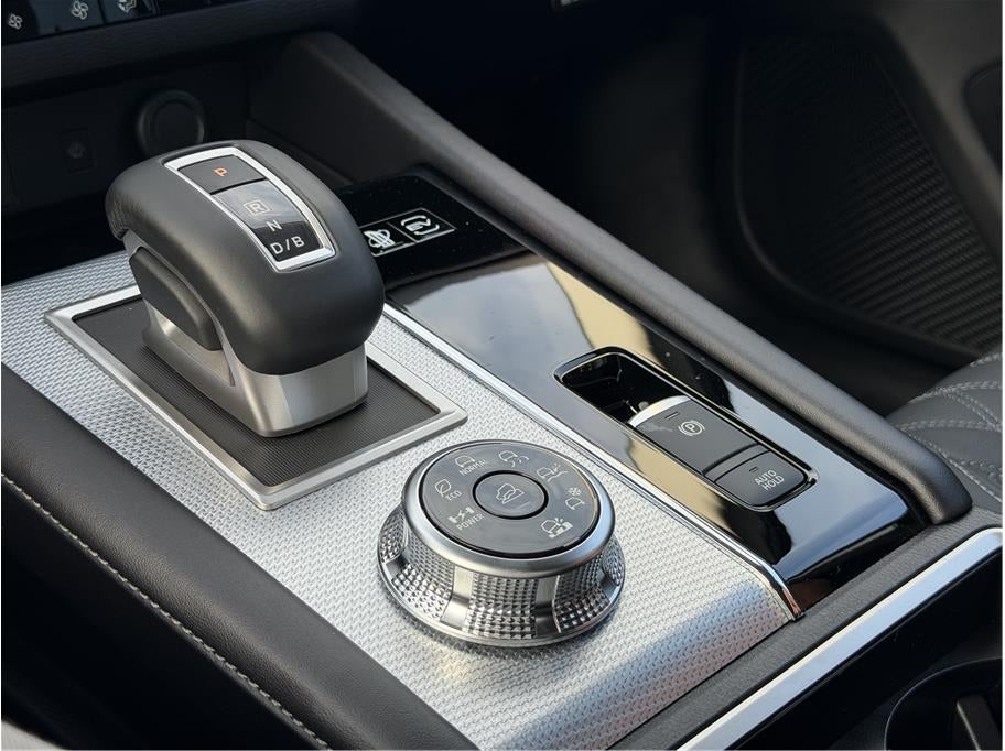2025 Mitsubishi Outlander PHEV SEL Sport Utility 4D
