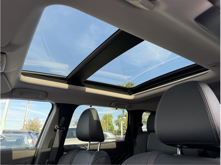 2025 Mitsubishi Outlander PHEV SEL Sport Utility 4D