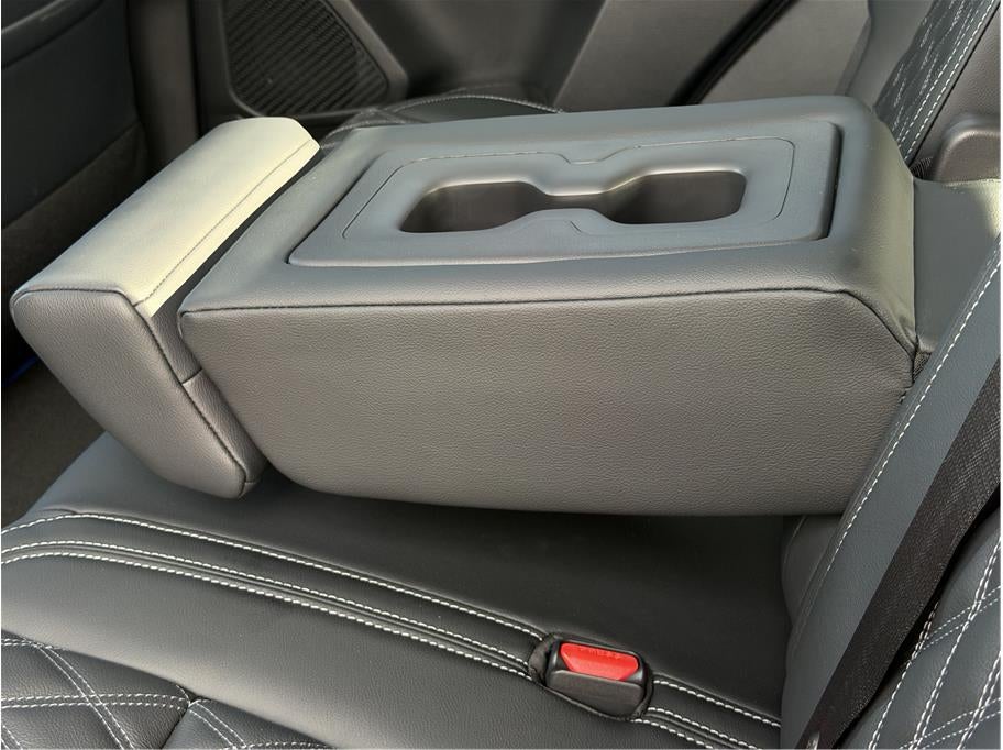 2025 Mitsubishi Outlander PHEV SEL Sport Utility 4D