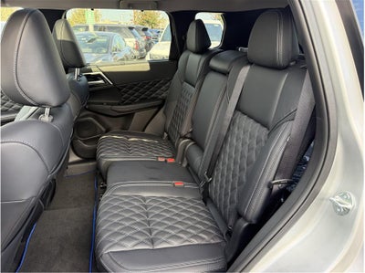 2025 Mitsubishi Outlander PHEV SEL Sport Utility 4D