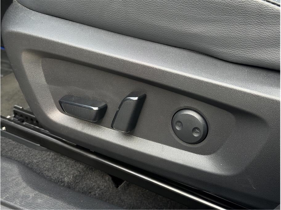 2025 Mitsubishi Outlander PHEV SEL Sport Utility 4D