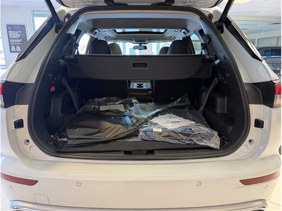 2025 Mitsubishi Outlander PHEV SEL Sport Utility 4D