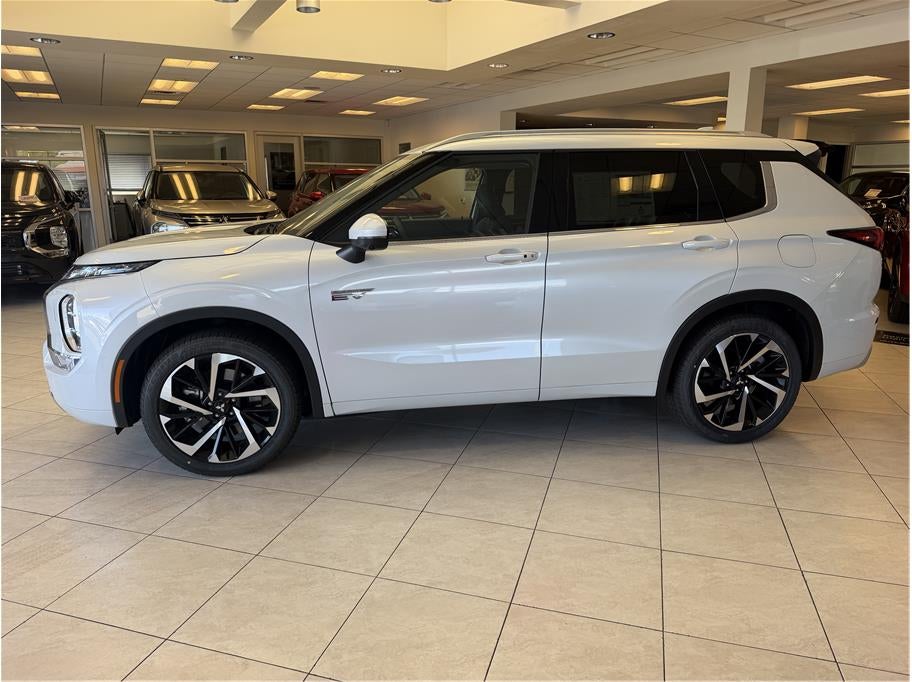 2025 Mitsubishi Outlander PHEV SEL Sport Utility 4D