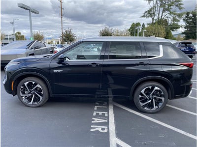 2025 Mitsubishi Outlander PHEV PLATINUM EDITION
