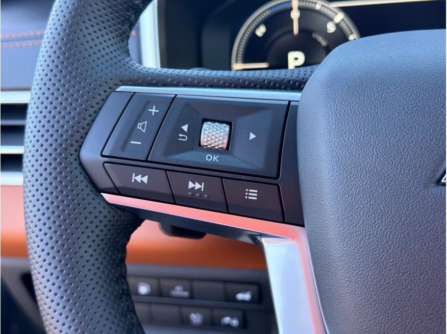 2025 Mitsubishi Outlander PHEV SEL Premium Package