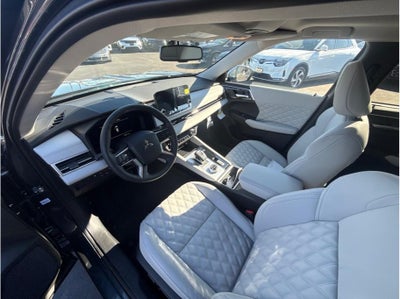 2025 Mitsubishi Outlander PHEV SEL
