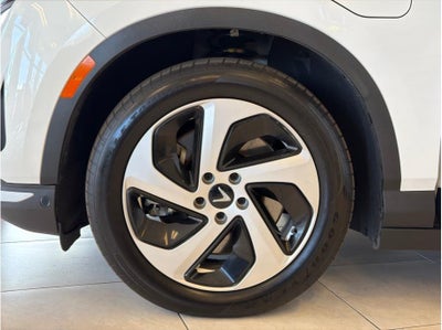 2024 Vinfast VF 8 Eco Sport Utility 4D