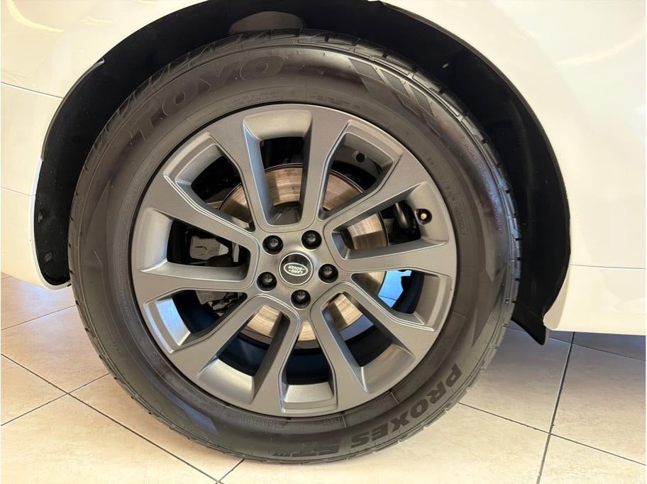 2024 Land Rover Range Rover Sport P400 SE Dynamic Sport Utility 4D