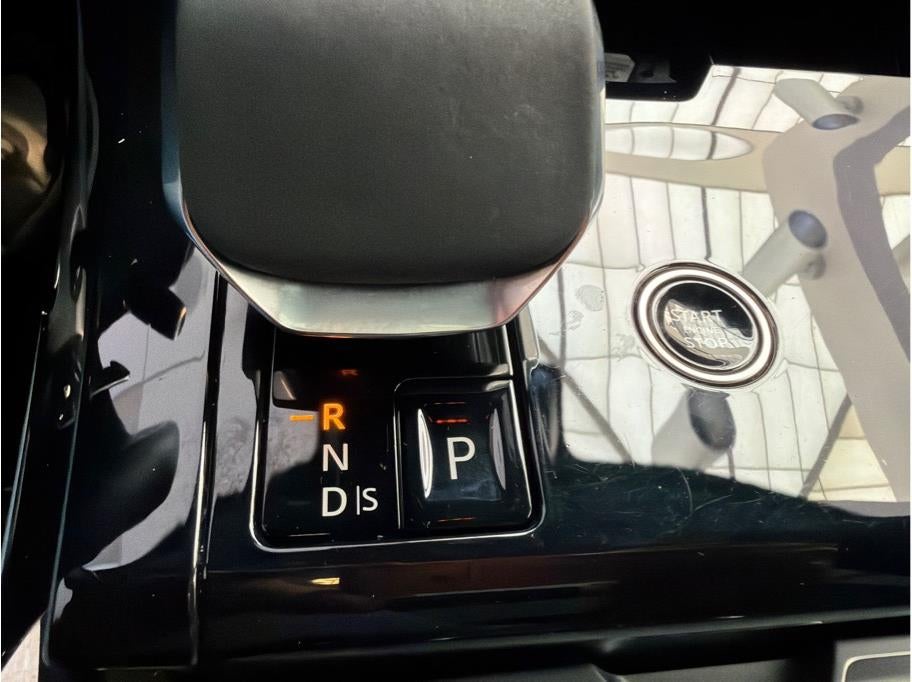 2024 Land Rover Range Rover Sport P400 SE Dynamic Sport Utility 4D