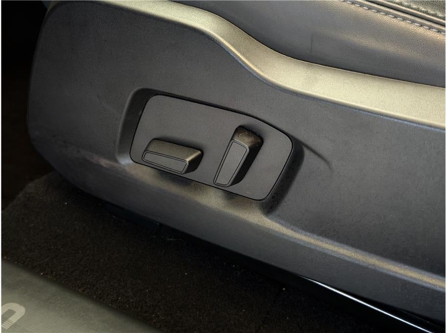 2023 Fisker Ocean One Sport Utility 4D