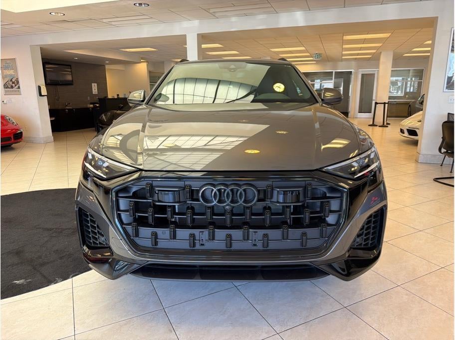 2025 Audi Q8 55 TFSI Premium Sport Utility 4D