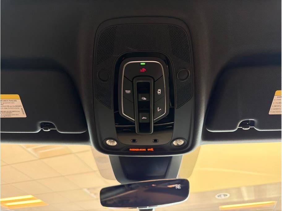 2025 Audi Q8 55 TFSI Premium Sport Utility 4D