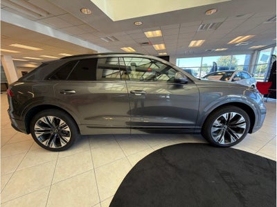2025 Audi Q8 55 TFSI Premium Sport Utility 4D