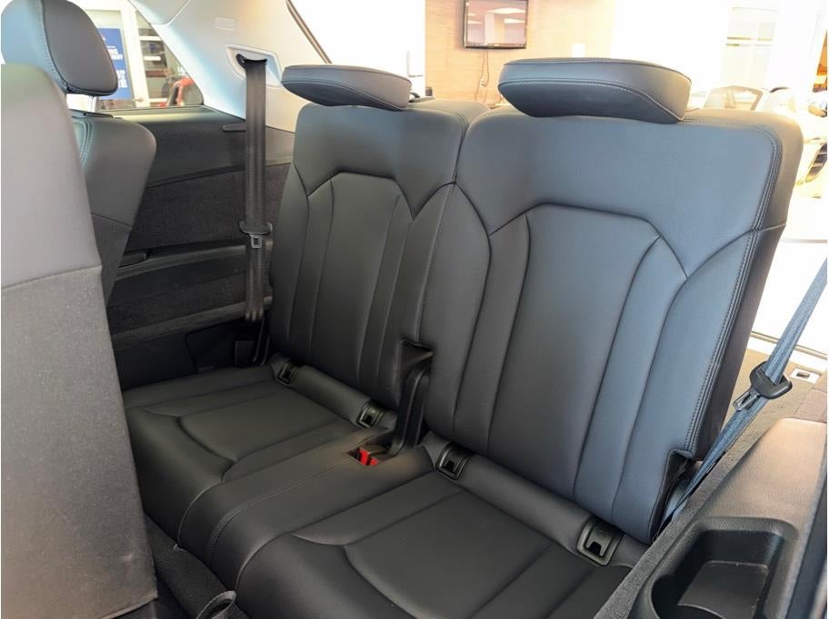 2024 Audi Q7 45 TFSI Premium Plus Sport Utility 4D