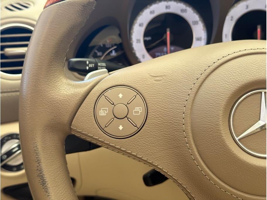 2009 Mercedes-Benz SL-Class SL 550 Roadster 2D