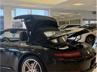2014 Porsche 911 Carrera Cabriolet 2D