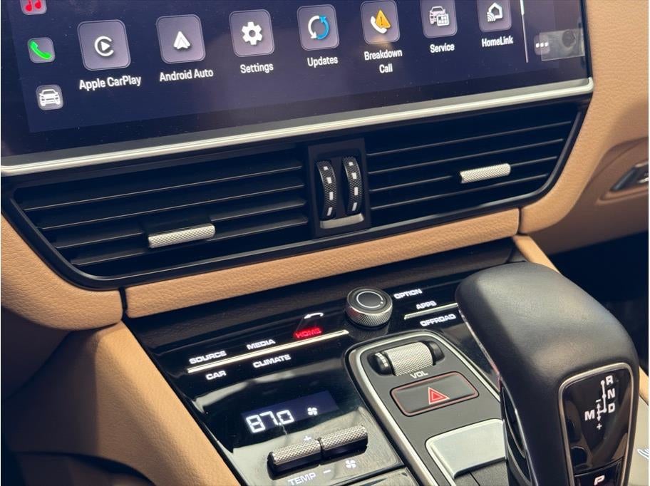 2022 Porsche Cayenne Platinum Edition Sport Utility 4D