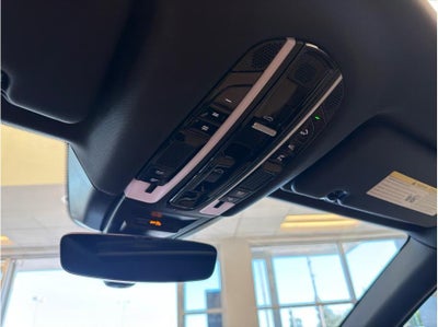 2022 Porsche Cayenne Platinum Edition Sport Utility 4D