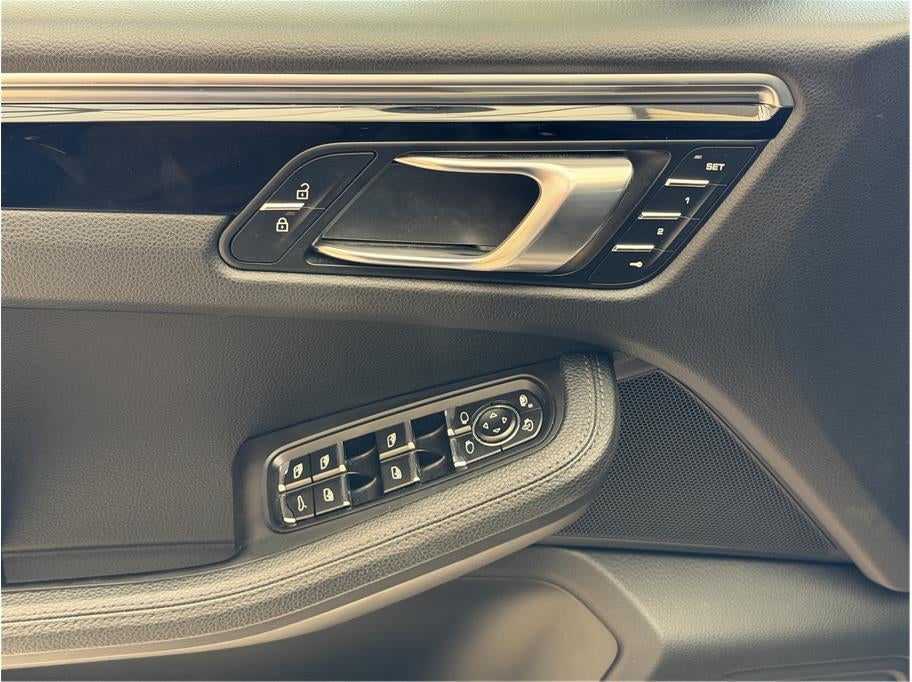 2021 Porsche Macan S Sport Utility 4D