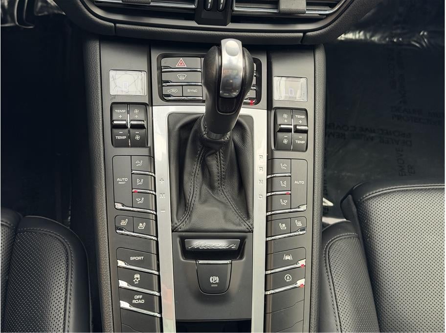 2021 Porsche Macan S Sport Utility 4D