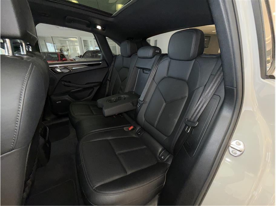 2021 Porsche Macan S Sport Utility 4D