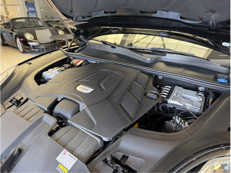 2021 Porsche Cayenne S Sport Utility 4D
