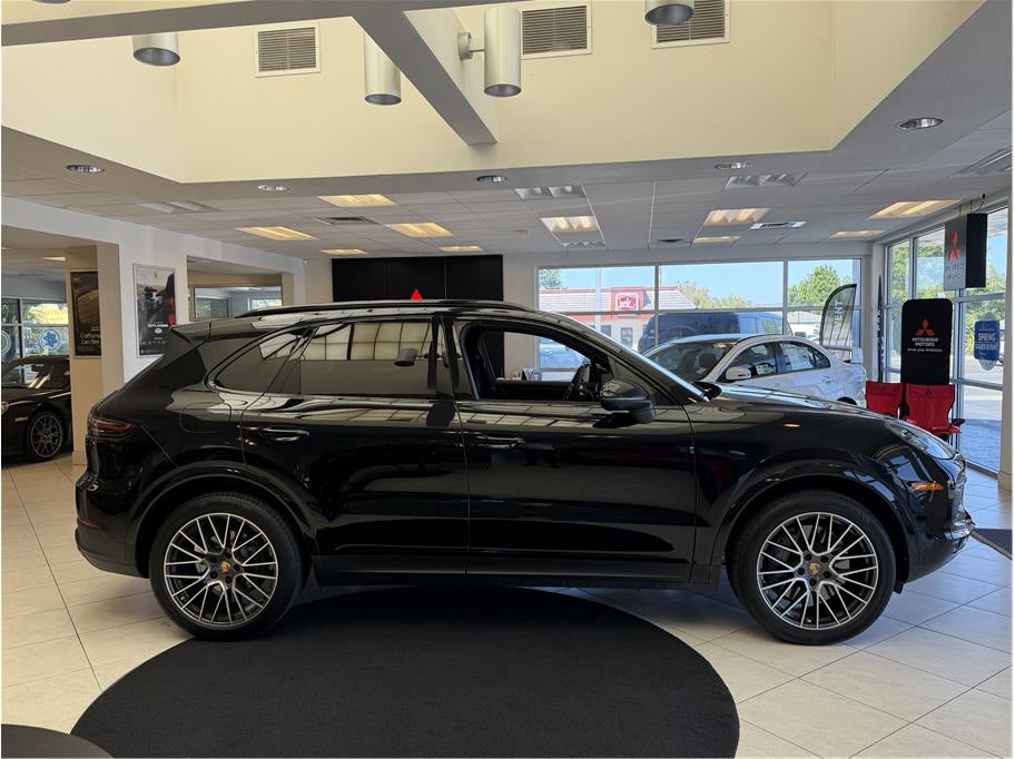2021 Porsche Cayenne S Sport Utility 4D