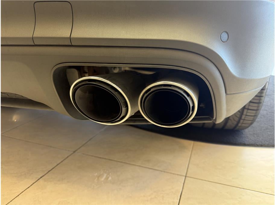 2022 Porsche Cayenne E-Hybrid Sport Utility 4D