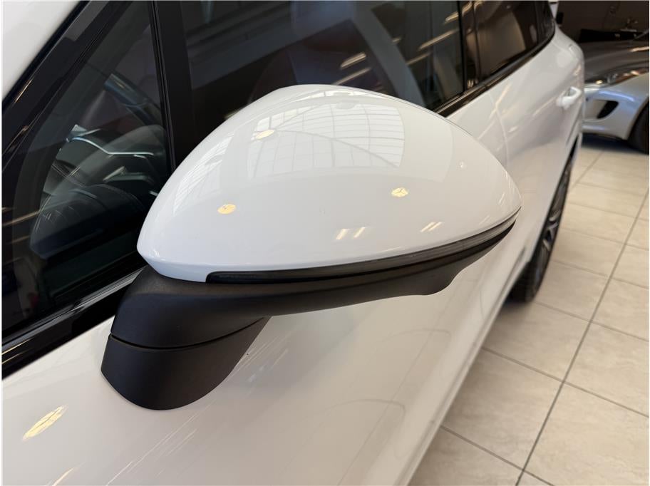 2022 Porsche Cayenne E-Hybrid Sport Utility 4D