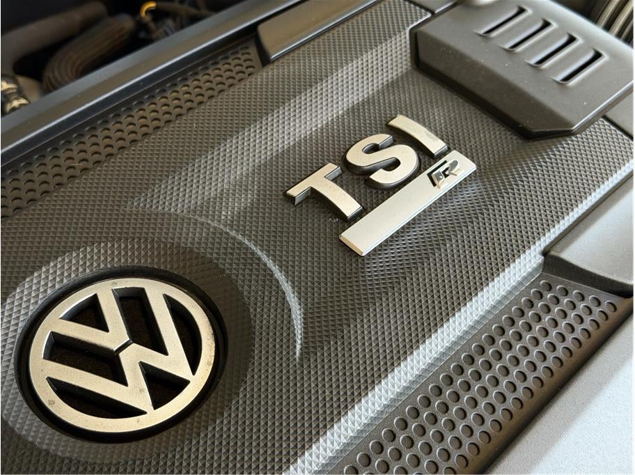 2018 Volkswagen Golf R Hatchback Sedan 4D