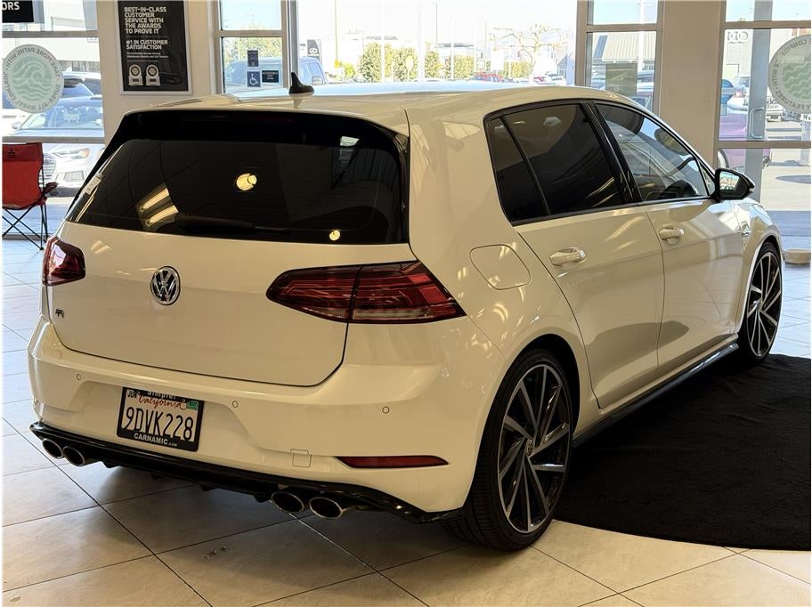 2018 Volkswagen Golf R Hatchback Sedan 4D