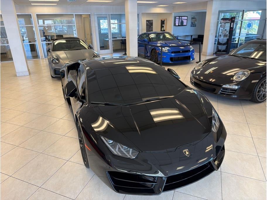 2019 Lamborghini Huracan RWD Coupe 2D