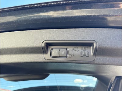 2023 Ford Explorer ST-Line Sport Utility 4D