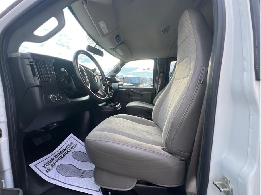 2017 Chevrolet Express 2500 Passenger LS Van 3D