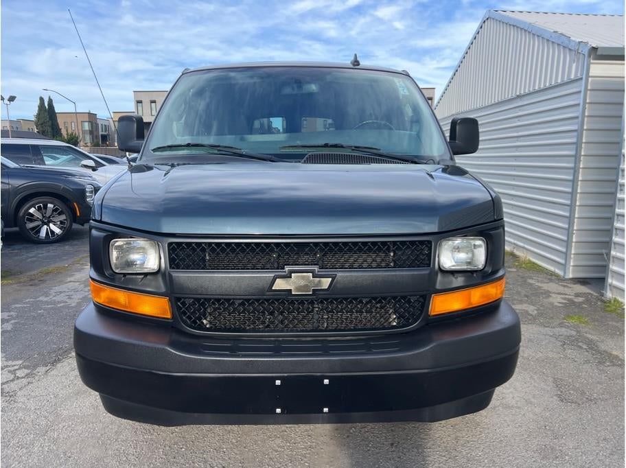 2017 Chevrolet Express 2500 Passenger LS Van 3D