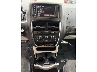 2017 Dodge Grand Caravan Passenger SE Minivan 4D