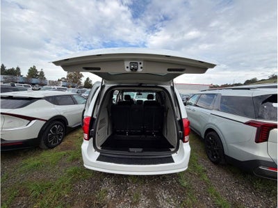 2017 Dodge Grand Caravan Passenger SE Minivan 4D