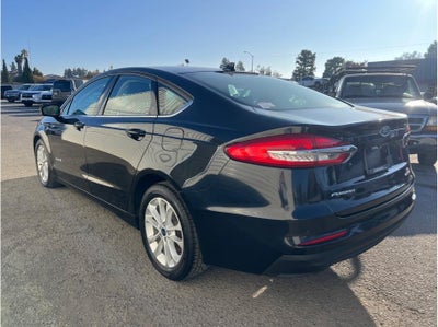 2019 Ford Fusion SE Hybrid Sedan 4D