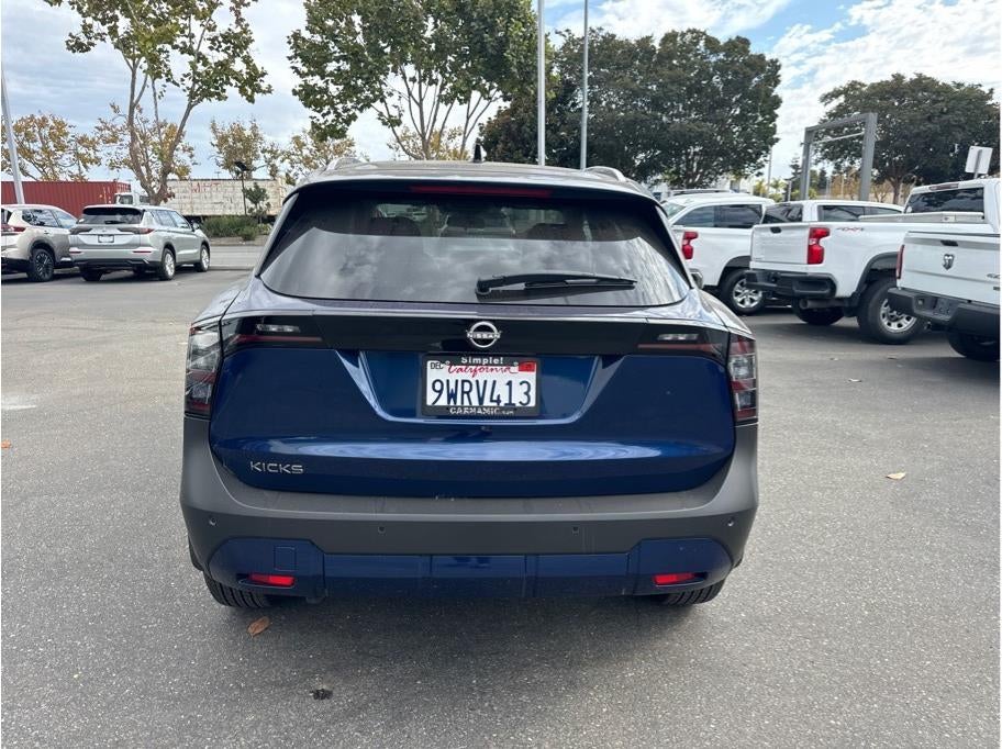 2026 Nissan Kicks SV Sport Utility 4D