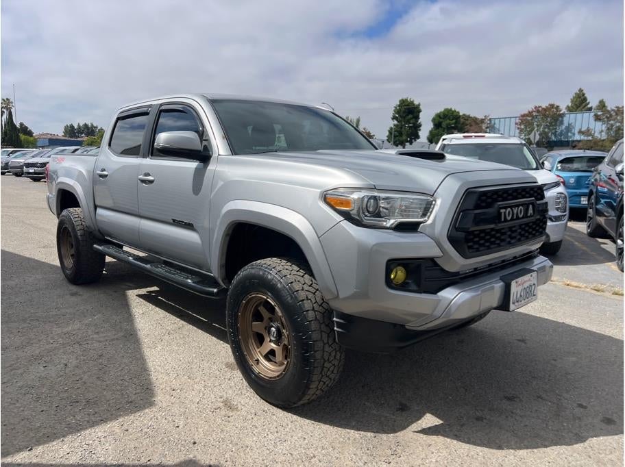 2016 Toyota Tacoma Double Cab TRD Sport Pickup 4D 5 ft