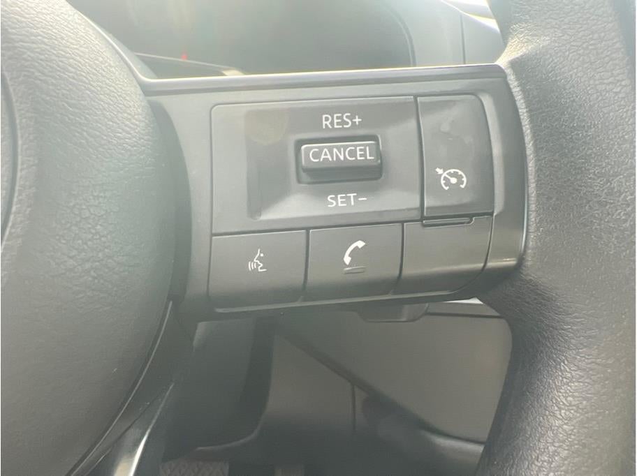 2024 Nissan Pathfinder S Sport Utility 4D