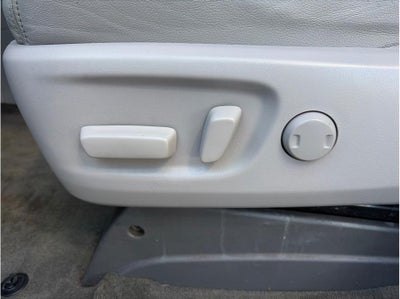 2015 Toyota Sienna XLE Minivan 4D