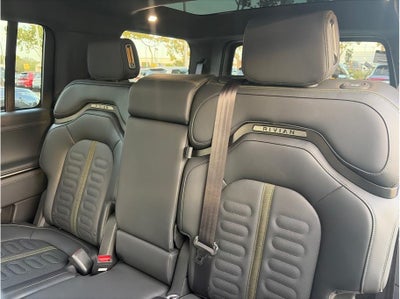 2024 Rivian R1S Quad Large Sport Utility 4D