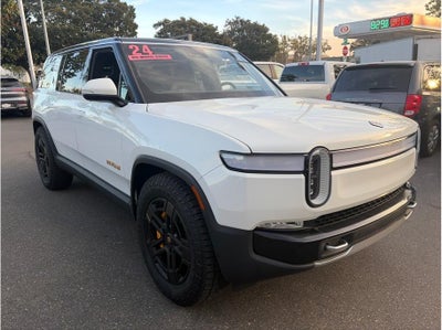 2024 Rivian R1S Quad Large Sport Utility 4D
