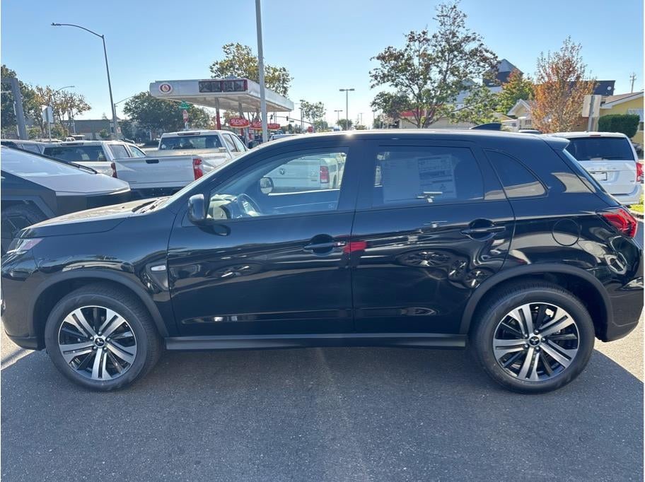 2027 Mitsubishi Outlander Sport ES Sport Utility 4D