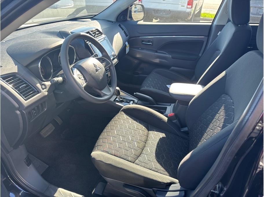 2027 Mitsubishi Outlander Sport ES Sport Utility 4D
